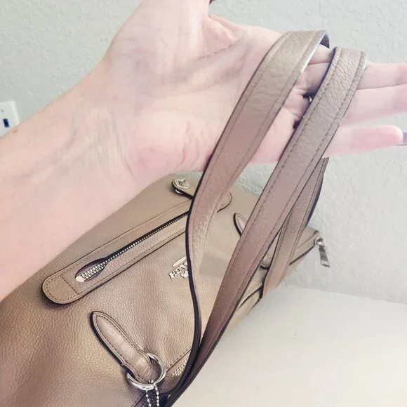 New Coach Taylor Tan Leather Shoulder Bag Purse - Picture 8 of 13